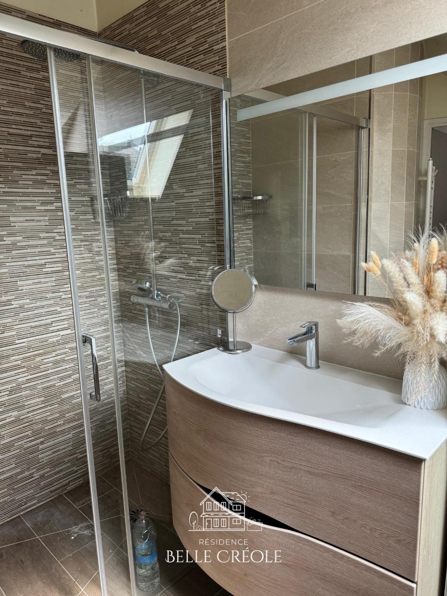 Duplex Vip Jacuzzi A 15Min De Disneyland Paris Et 1H De Paris Quincy-Voisins Esterno foto